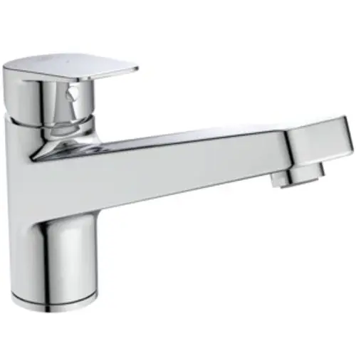Chromierte Küchenarmatur von Ideal Standard mit einem modernen Auslauf und einem schlichten Design. Der Hebel zur Temperaturregelung befindet sich oben.